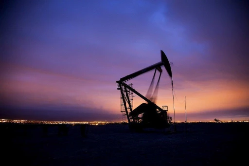 Temor en los mercados: el petróleo se podría disparar hasta los US$100 tras el bombardeo a Irán