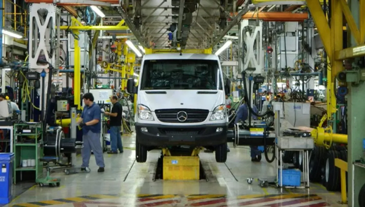 La producción automotriz se desplomó en mayo
