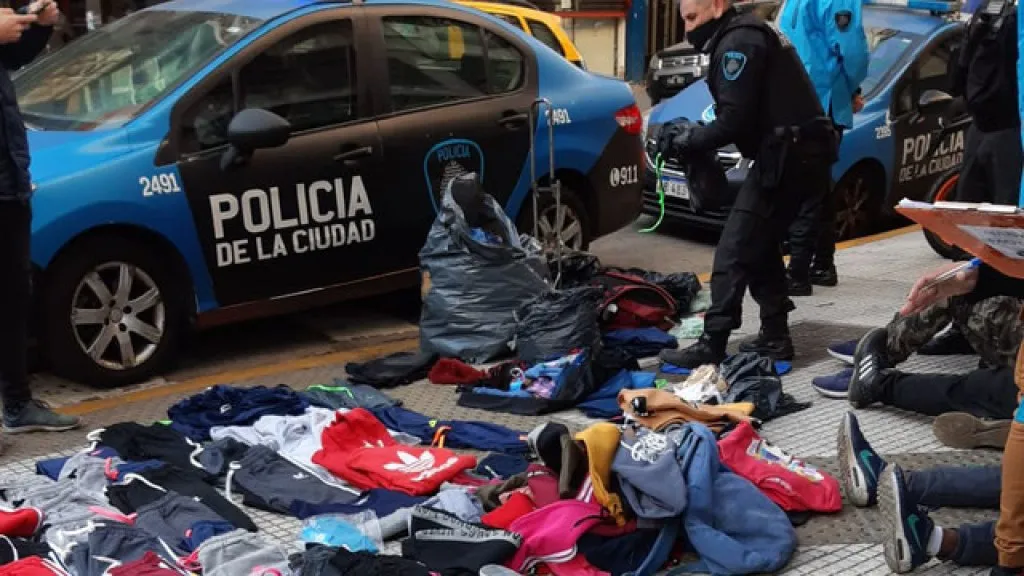 CABA: bajó la venta ilegal en las calles de la ciudad 10,9%