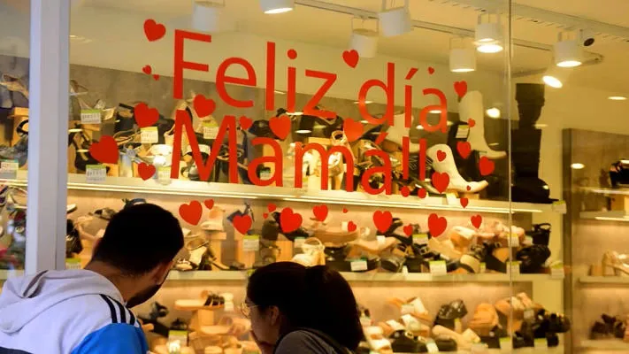 Las ventas por el Día de la Madre 2026 bajaron 1,4% interanual