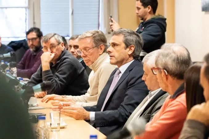 Arman una mesa de diálogo por crisis de Granja Tres Arroyos