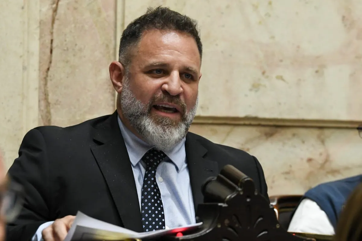 Glinsky busca que las petroleras se hagan cargo de los pozos abandonados