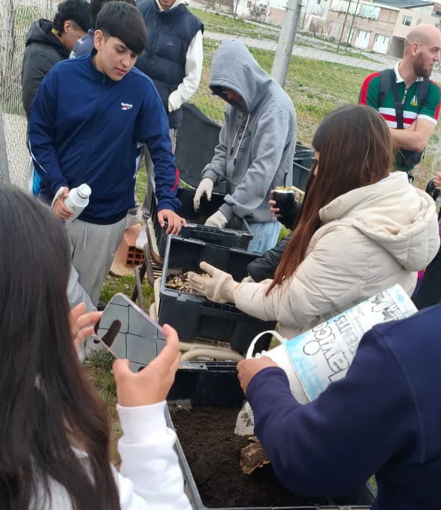 Campo solidario une a jóvenes en Rawson