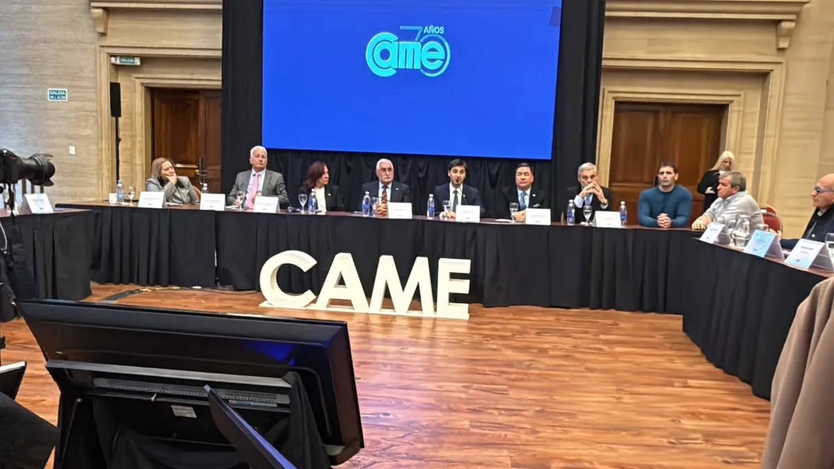 FECh junto al Gobierno firmaron convenio con la Escuela de Negocios de CAME para potenciar a las pymes