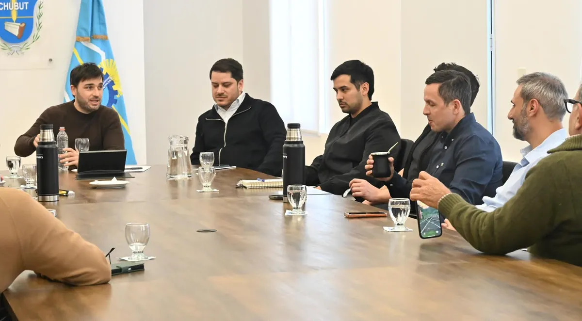 Torres impulsa la certificación internacional de la anchoíta patagónica para duplicar las exportaciones