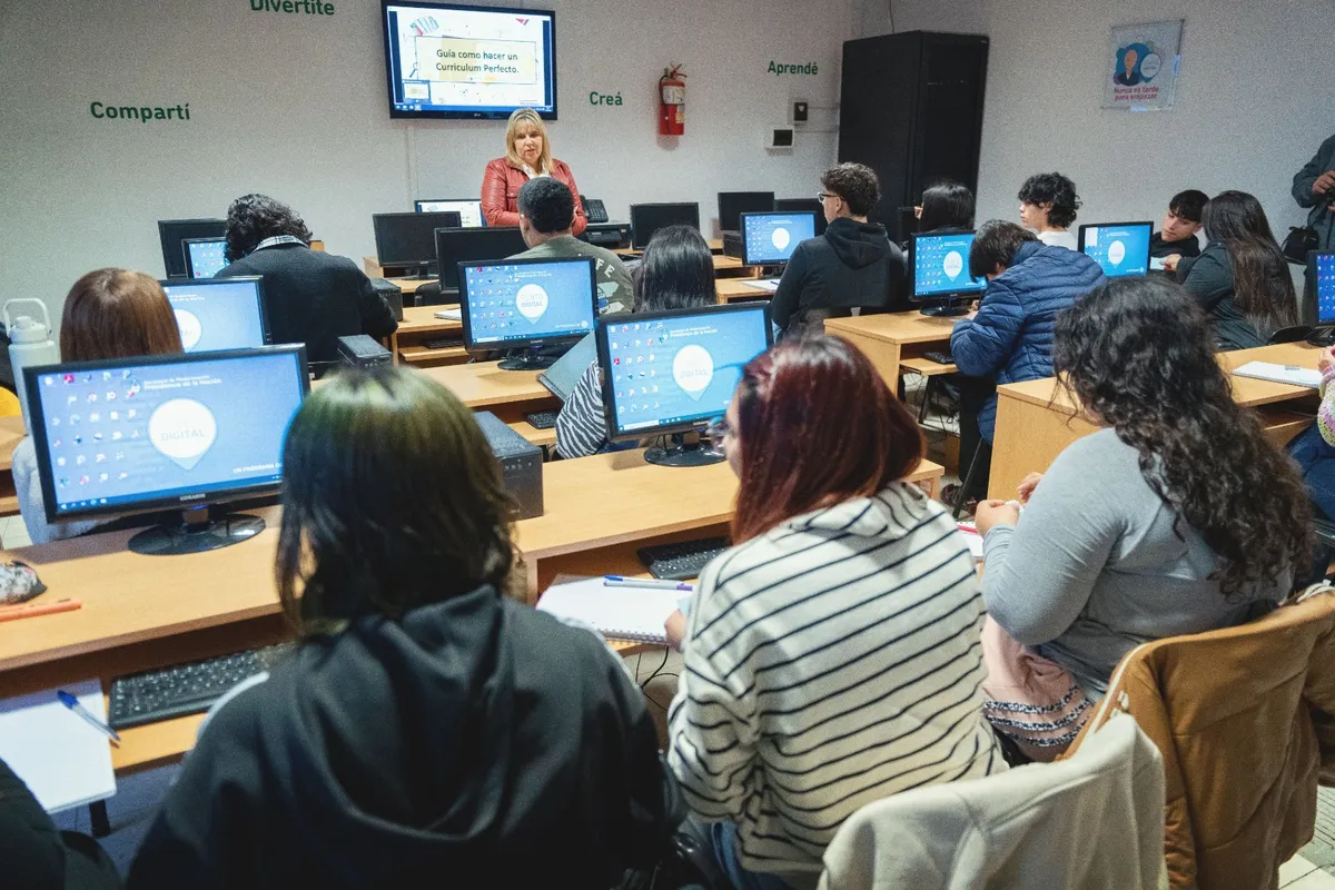 Rawson ofrece un taller remunerado de búsqueda de Empleo