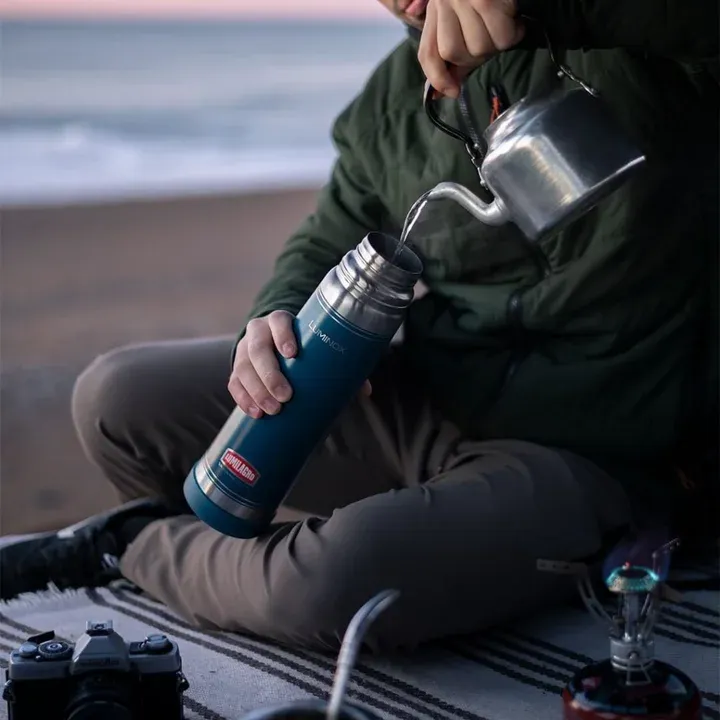 La industria que echó 170 empleados, se dedicó a importar y remarca lo que trae un 500%