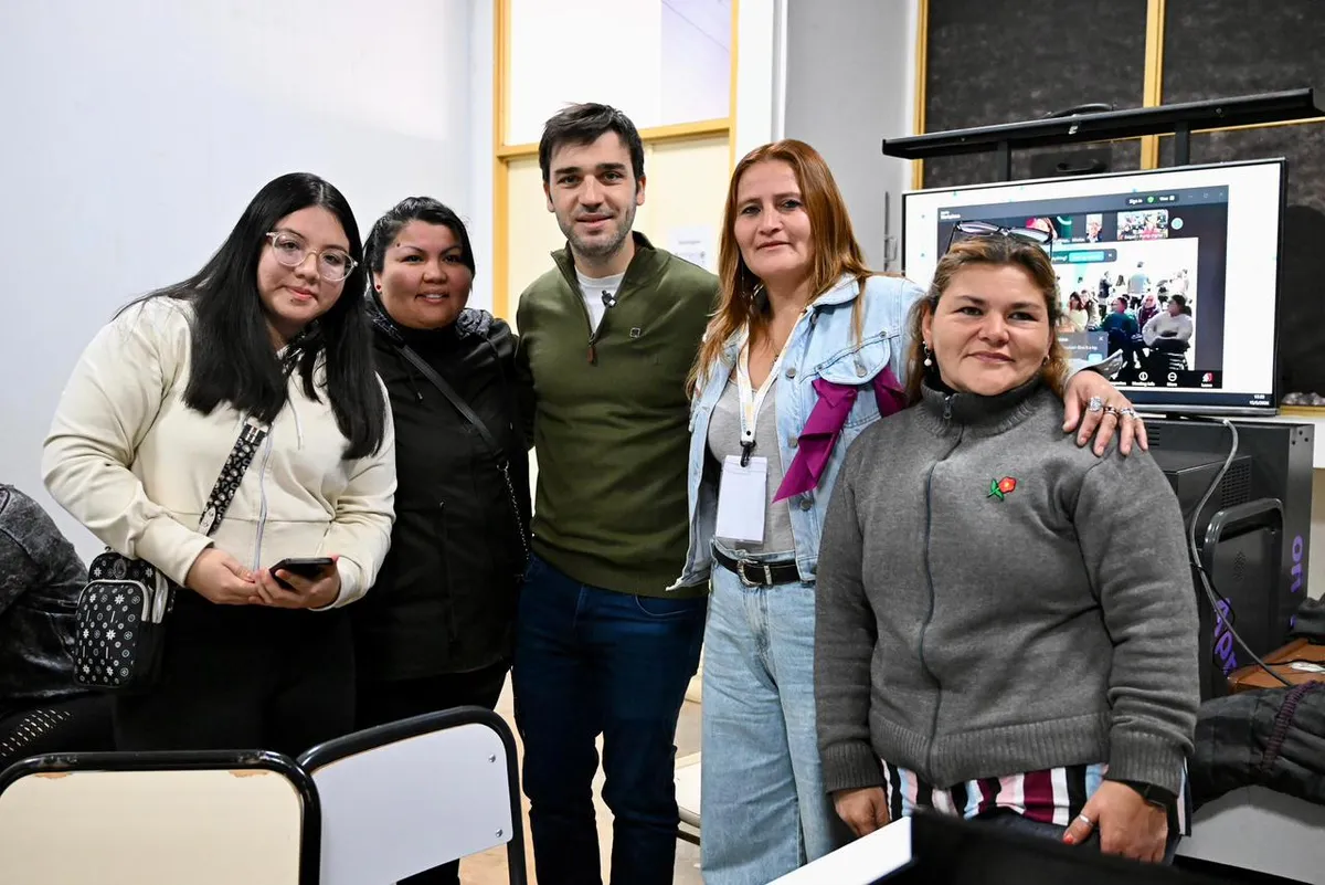 Conectividad y desarrollo: Chubut suma capacitaciones en marketing digital al programa Raíz Emprendedora