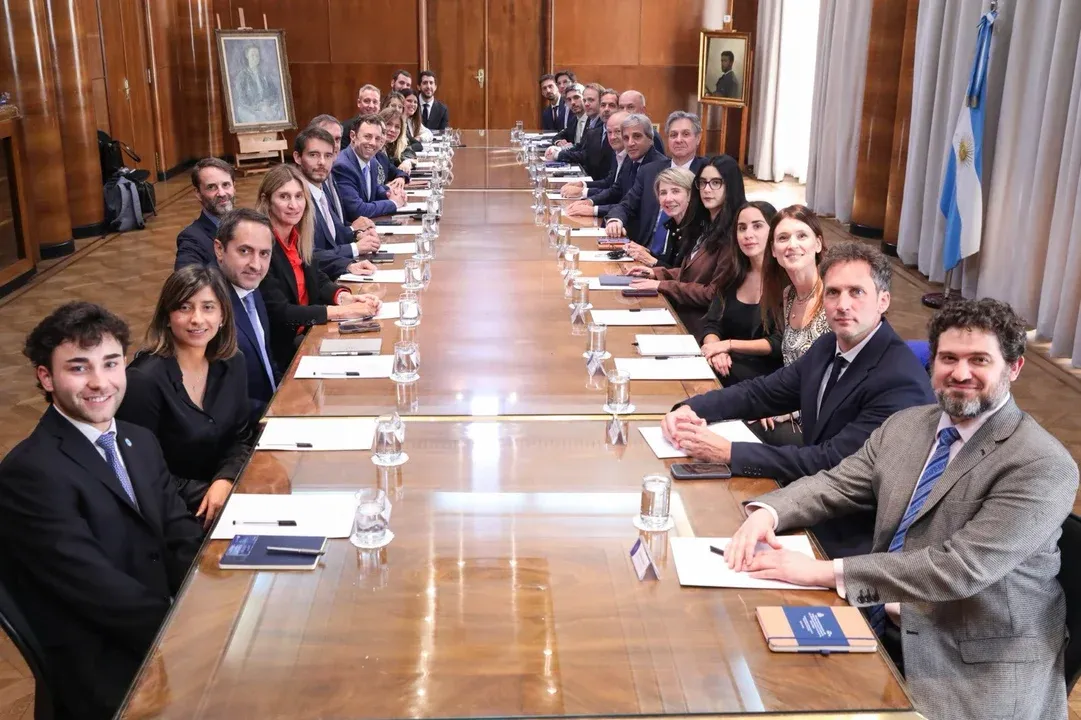 Caputo se reunió con empresarios estadounidenses