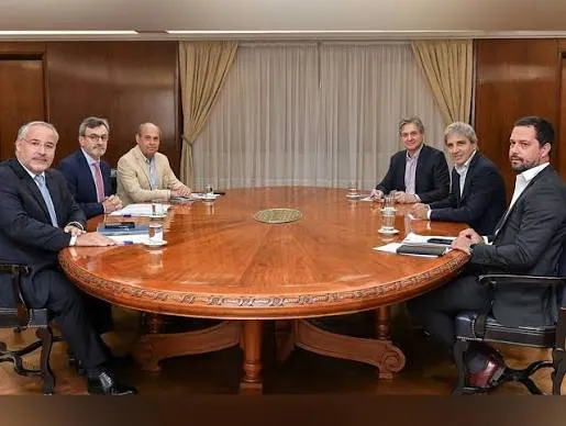 El Gobierno se reunió con las autoridades de la UIA