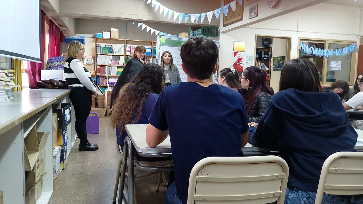 Rawson brinda herramientas a los jóvenes para impulsar emprendimientos