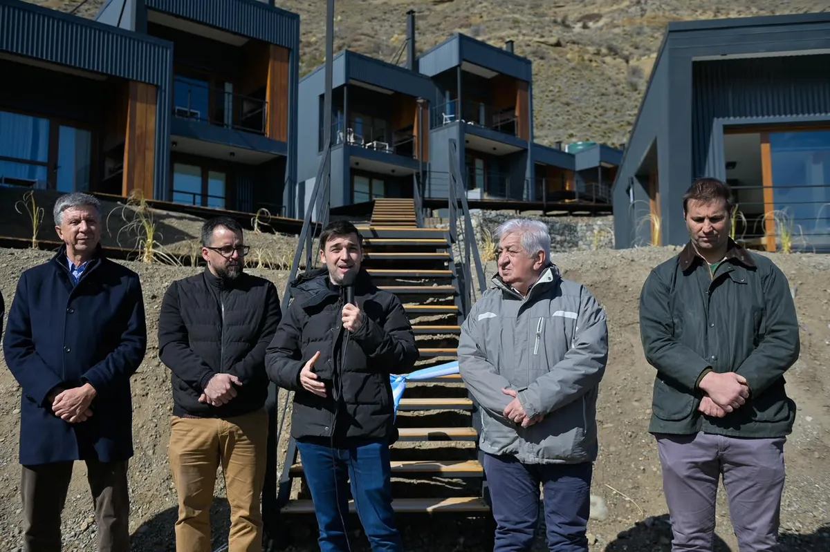 Torres y Taccetta inauguraron el primer complejo turístico impulsado por la Ley de Promoción a las Inversiones Turísticas